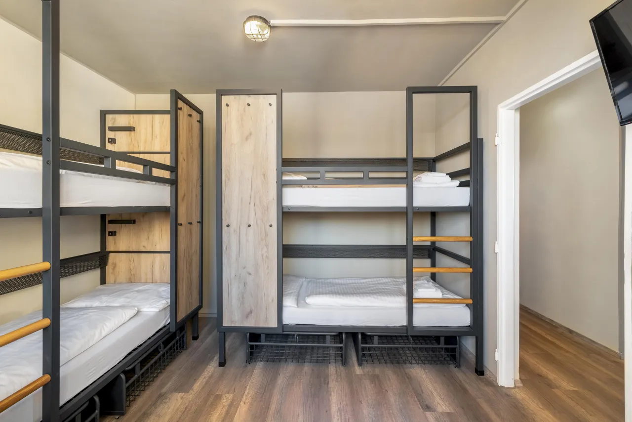 Praga luksusowy hotel vs hostel