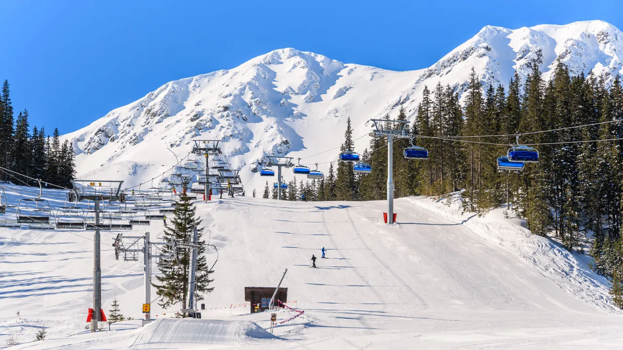 Polskie stoki narciarskie zima