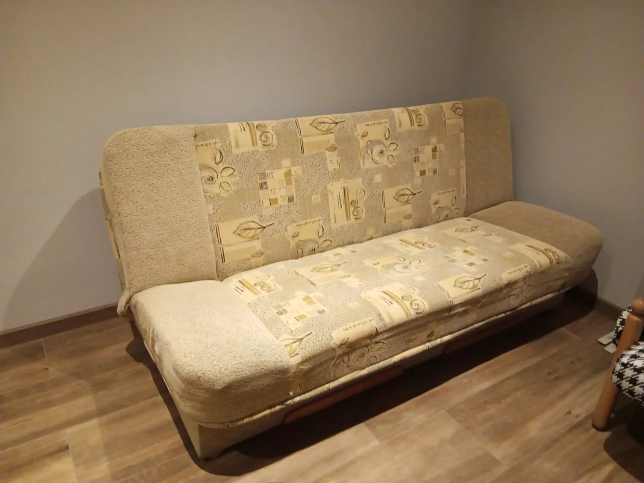 ogłoszenie oddam za darmo kanapa