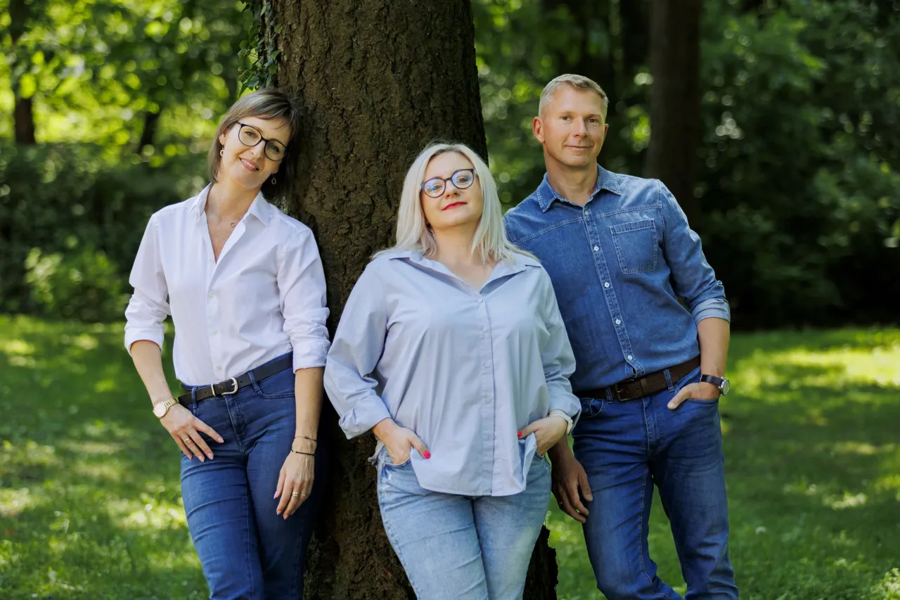 przykładowe zdjęcia z różnych sesji fotograficznych (portret, rodzina, biznes)