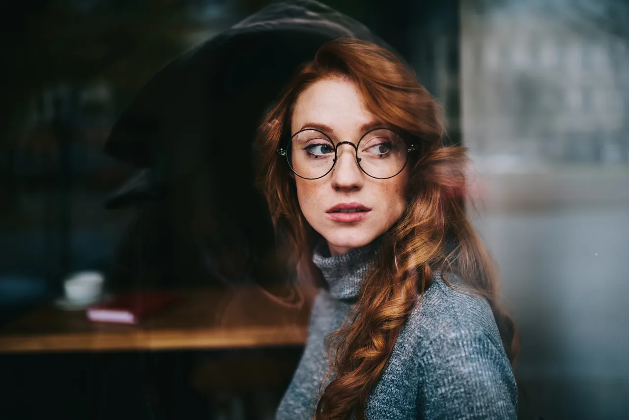 Test żyłek na nadgarstku do określenia tonacji skóry