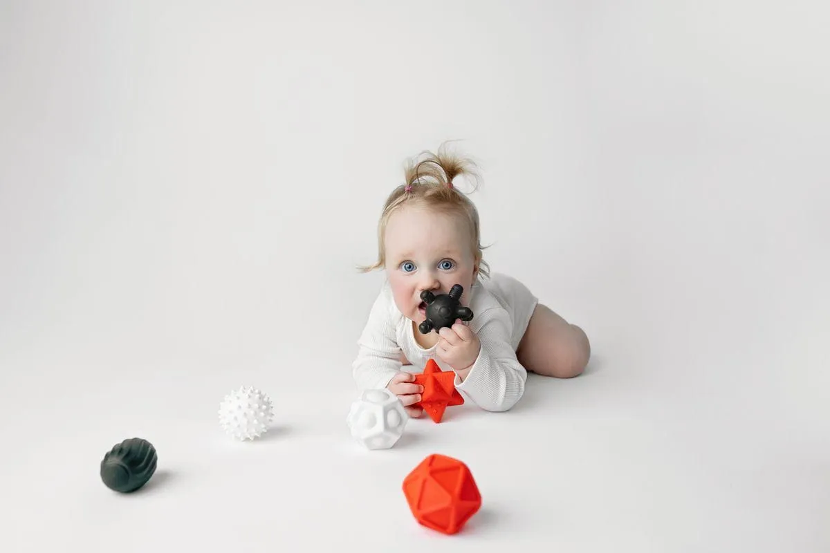 zabawki sensoryczne 0-3 miesiące kontrastowe