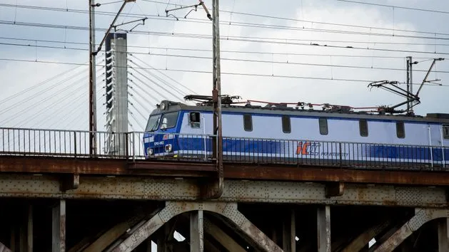 procent opłaty za zwrot biletu, pieniądze i procent