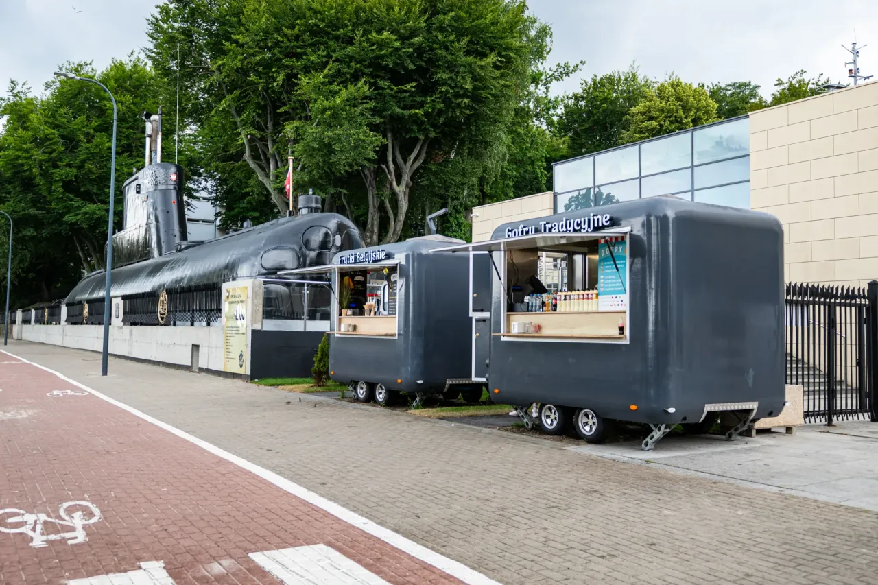 frytki nad morzem g&oacute;ry food truck