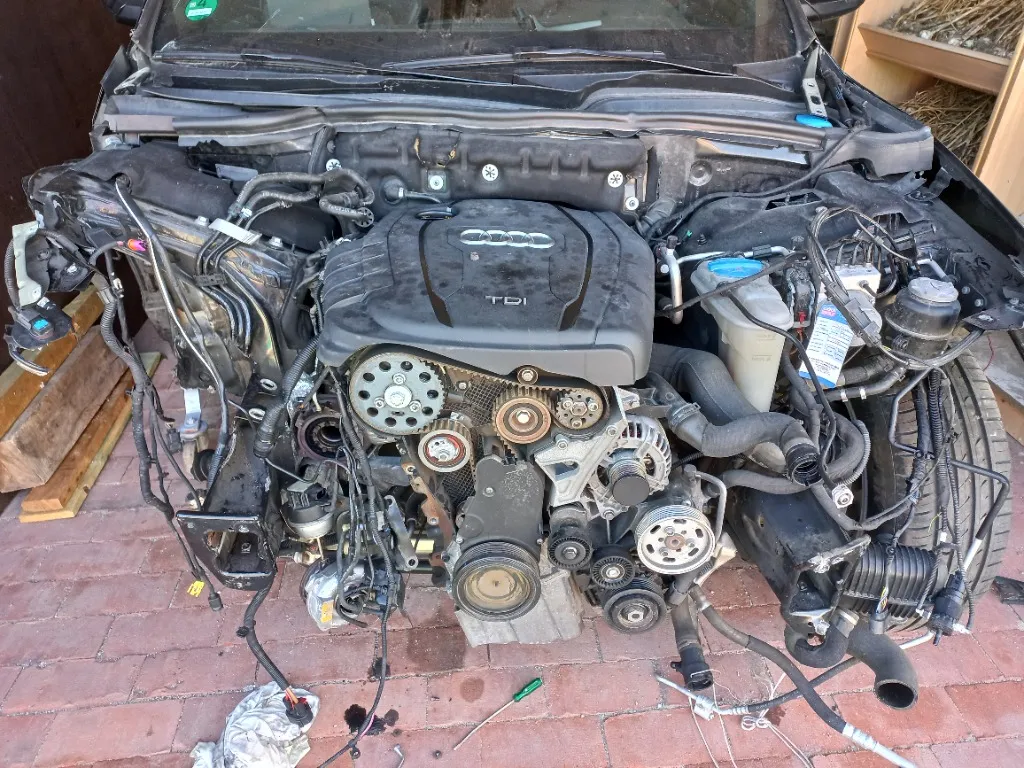 Audi Q5 silnik diesel TDI