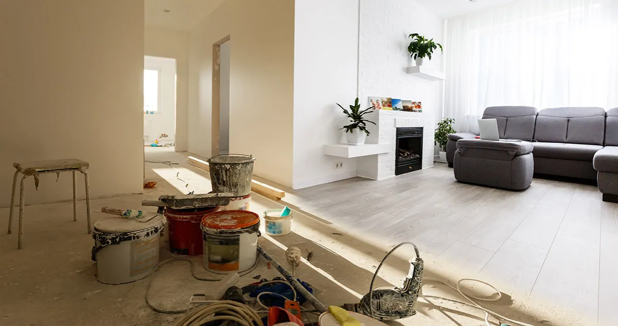 różne stopnie zabrudzenia mieszkania po remoncie