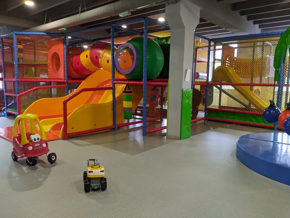 Sala Zabaw Fiku-Miku Otwock atrakcje wnętrze