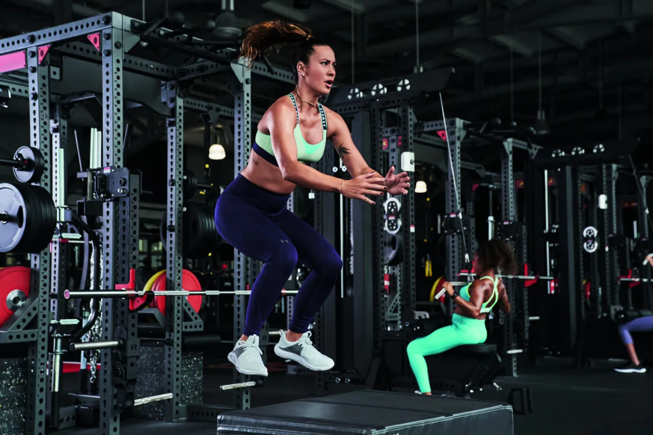 CrossFit i siłownia połączenie trening&oacute;w