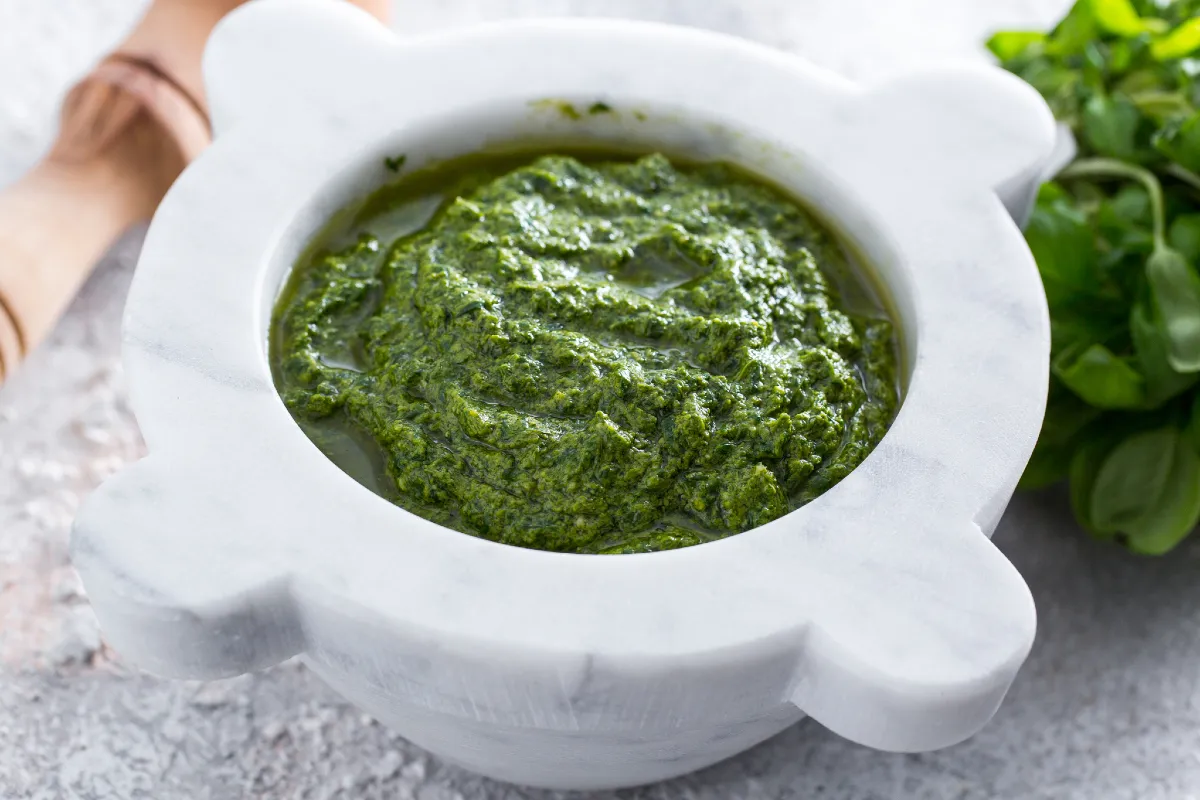 Ingrédients du pesto alla genovese authentique