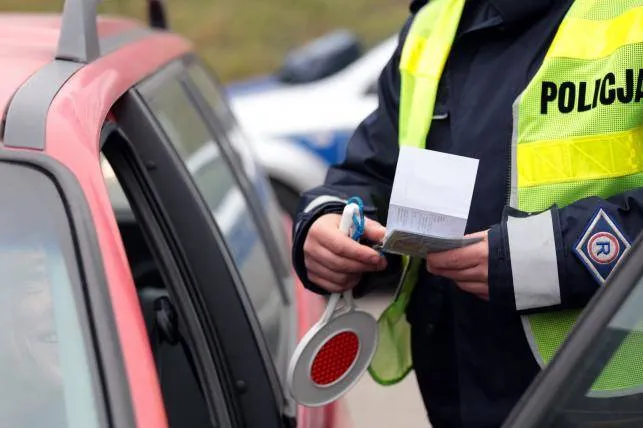 Zdjęcie Kiedy policja może zabrać prawo jazdy - poznaj wszystkie sytuacje i powody