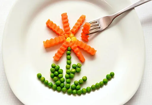 verduras cortadas con formas divertidas para ni&ntilde;os