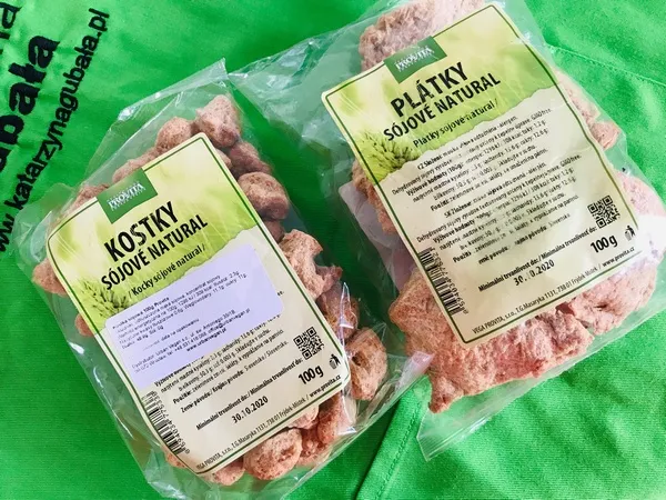 różne formy soi do kotletów granulat płaty kostka