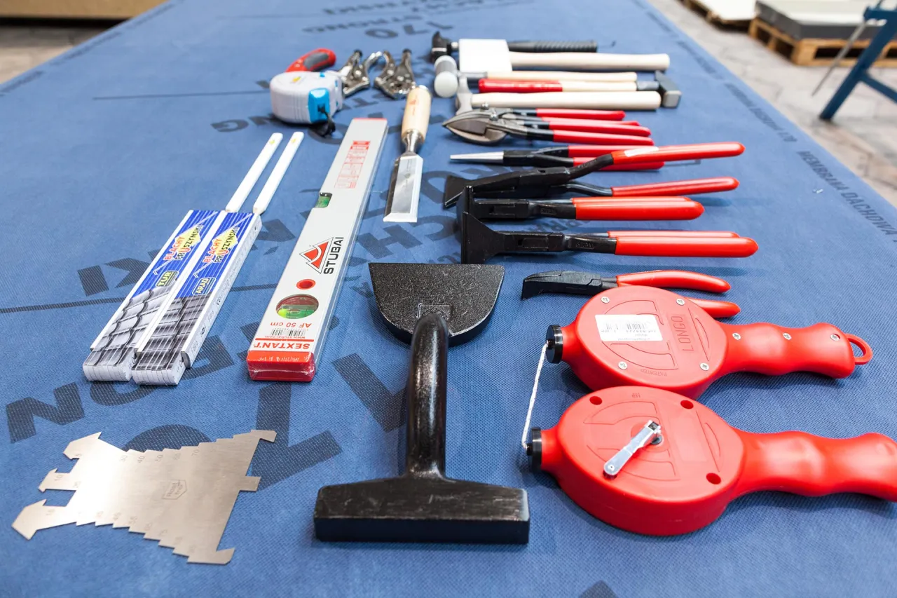 Narzędzia do montażu paneli dekoracyjnych Decosa