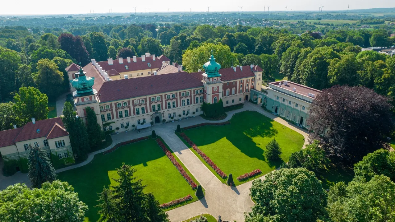 Zamek w Łańcucie lub Skansen w Kolbuszowej