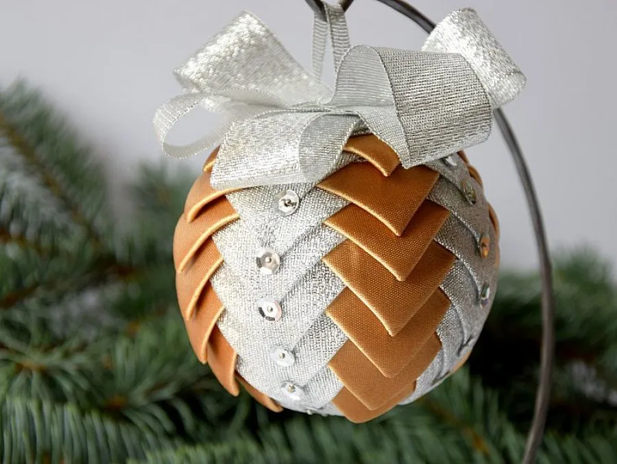 bombki karczochowe ze wstążki