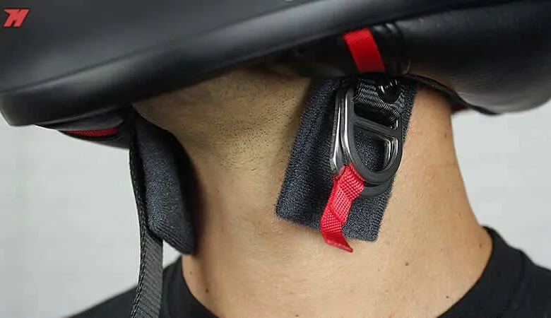 Rodzaje zapięć kask motocyklowy DD mikrometryczne