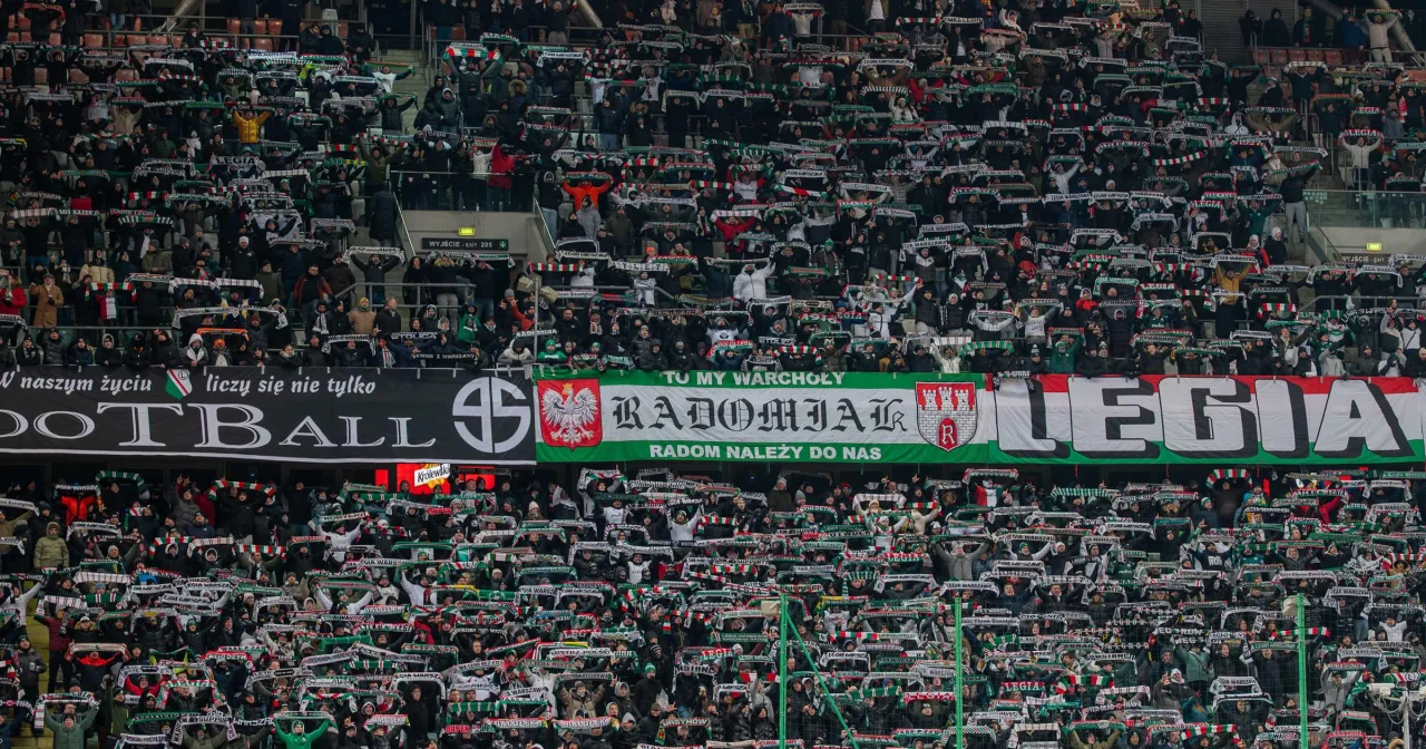 Kibice Ekstraklasy po meczu, emocje, zwycięstwo, porażka