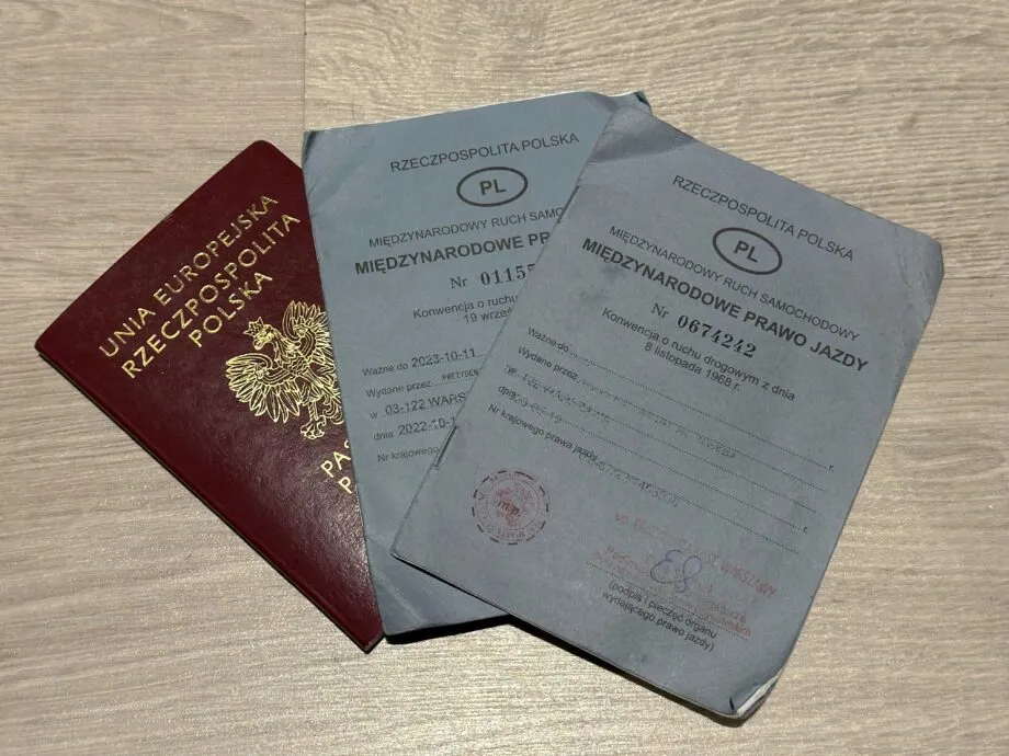 dokumenty samochodu podróż zagraniczna
