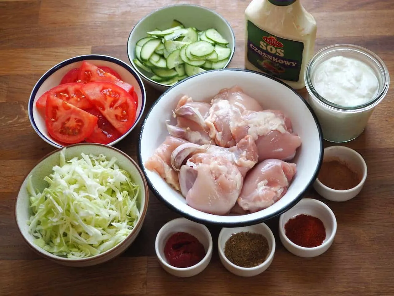 składniki kebaba mięso warzywa sosy