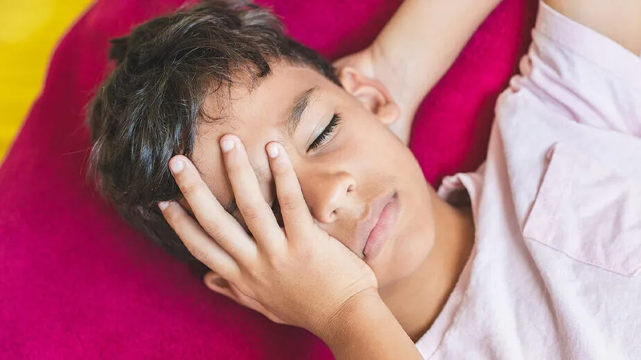 Zdjęcie Ansiedad dolor de cabeza: cómo la ansiedad puede afectar a los niños