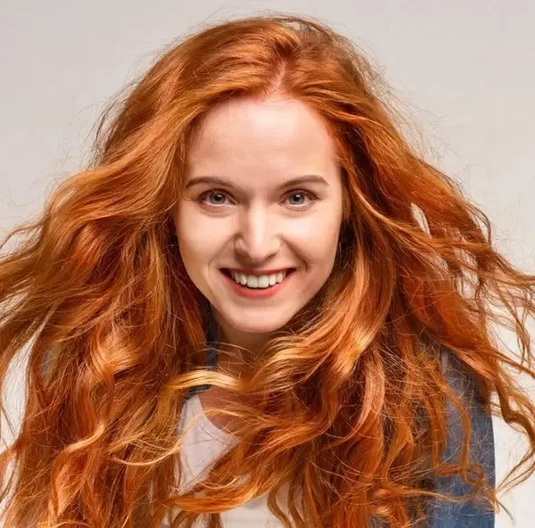 Zdjęcie Ile trzymać hennę na włosach? Czas dla koloru i odżywienia