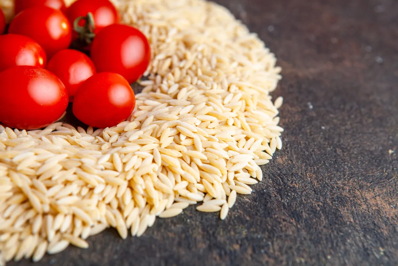 gotowanie orzo w sosie krok po kroku