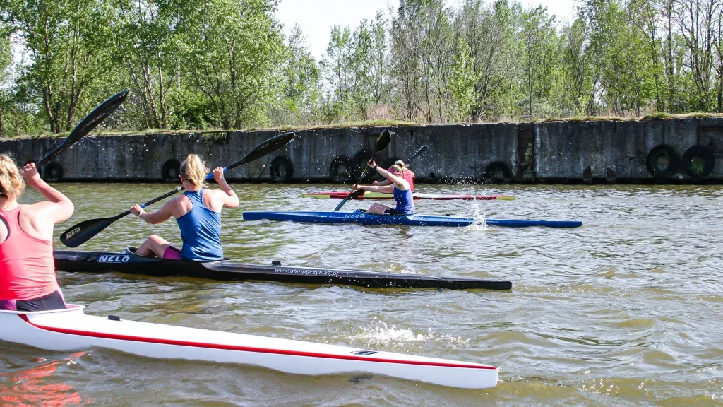 przystań kajakowa sp&oacute;jnia warszawa