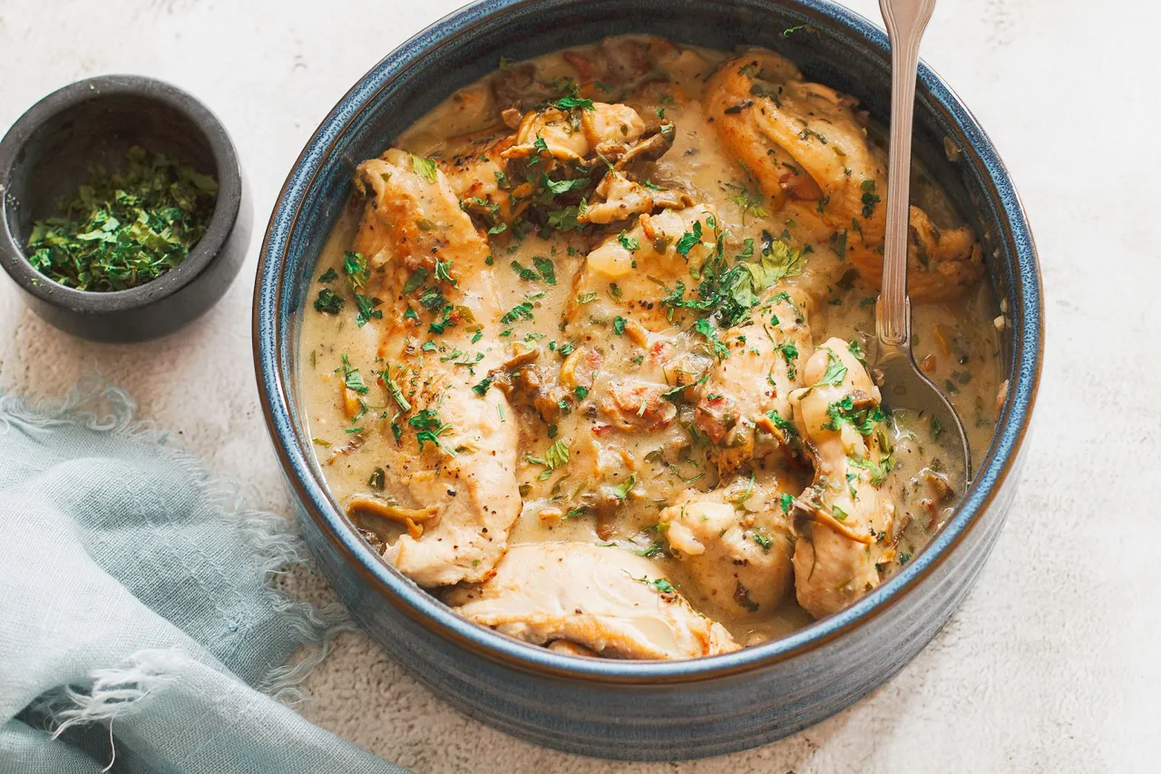 Mięso z sosem grzybowym