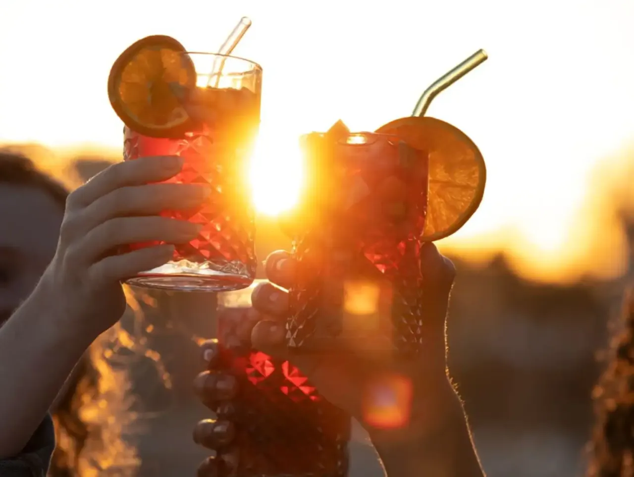 Zdjęcie Pyszne drinki z lodami, które zaskoczą Twoich gości na każdej imprezie