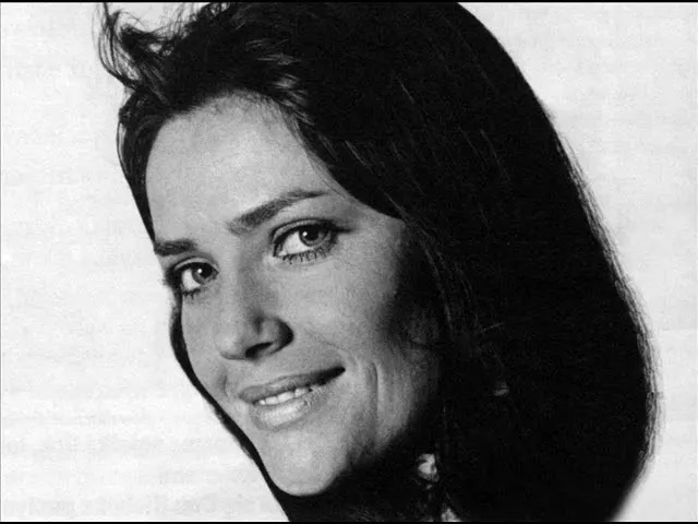 Helena Majdaniec młoda, Niebiesko-Czarni