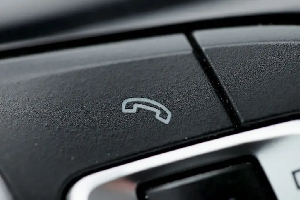 Zdjęcie Jak połączyć telefon z transmiterem przez Bluetooth bez problemów