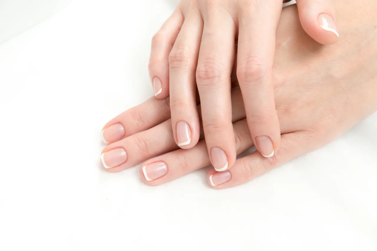 Zdjęcie Manicure biologiczny na czym polega i jakie ma korzyści dla paznokci