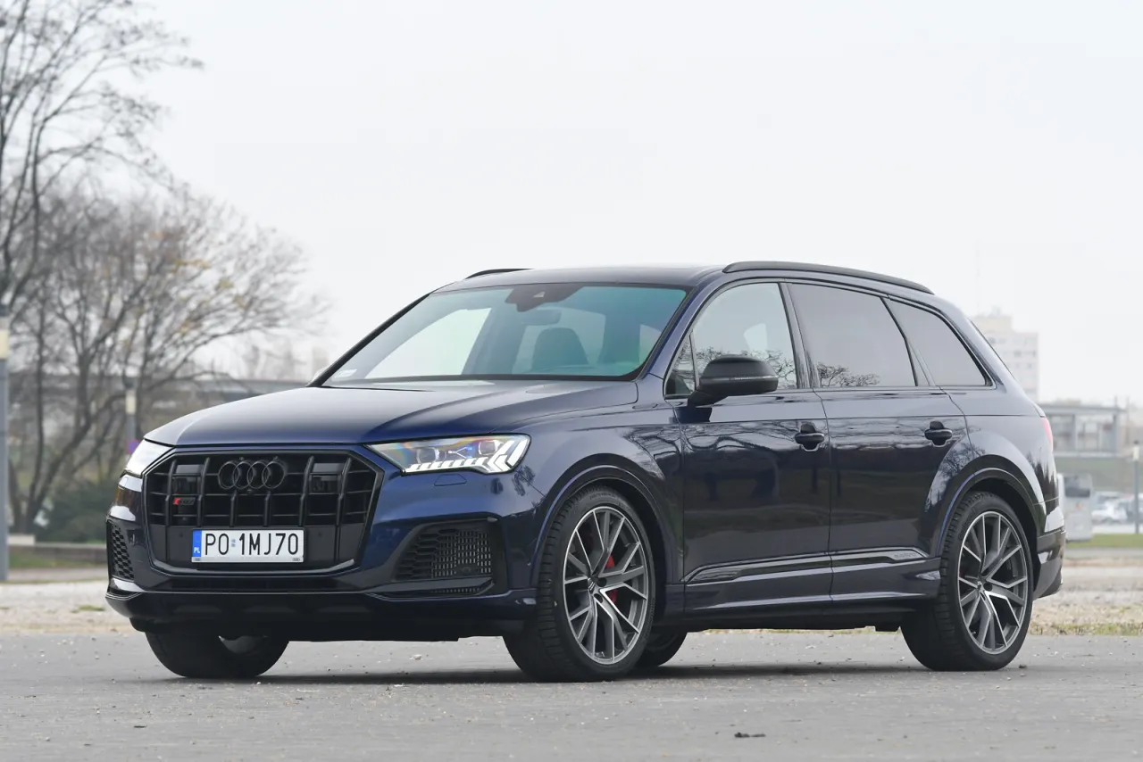 Zdjęcie Audi Q7: Poznaj Wagę i Wymiary Luksusowego SUV-a