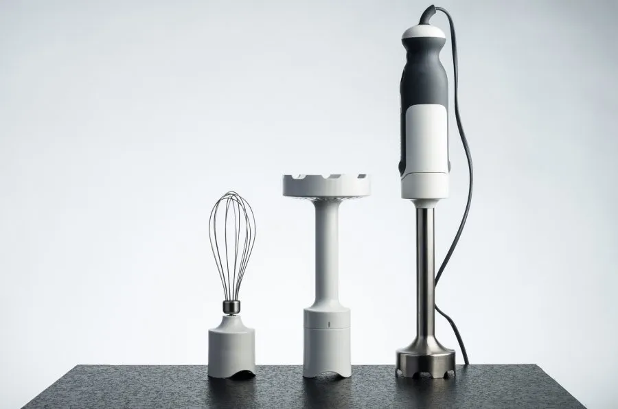 Zdjęcie Czy blender zastąpi mikser? Odkryj różnice i zastosowania obu urządzeń