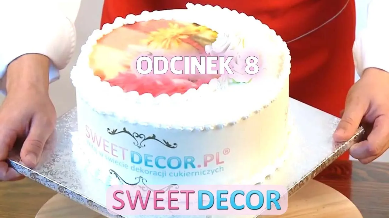 Zdjęcie Jak ozdobić tort z opłatkiem, aby zachwycił Twoich gości?