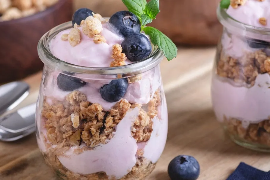 Zdjęcie Ile kalorii ma jogurt i jak wpływa na Twoją dietę - wszystkie wartości