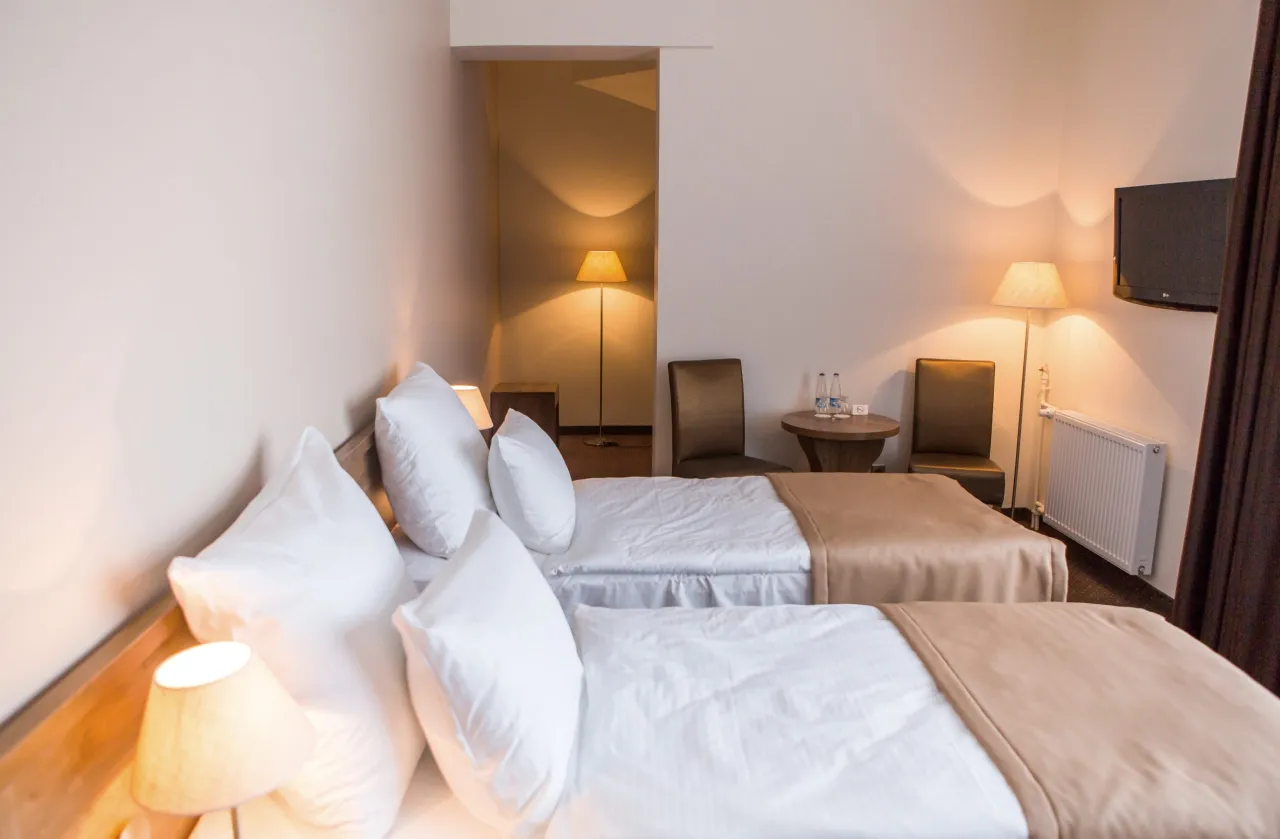 Zdjęcie Jak liczyć noclegi w hotelu, aby uniknąć dodatkowych kosztów?