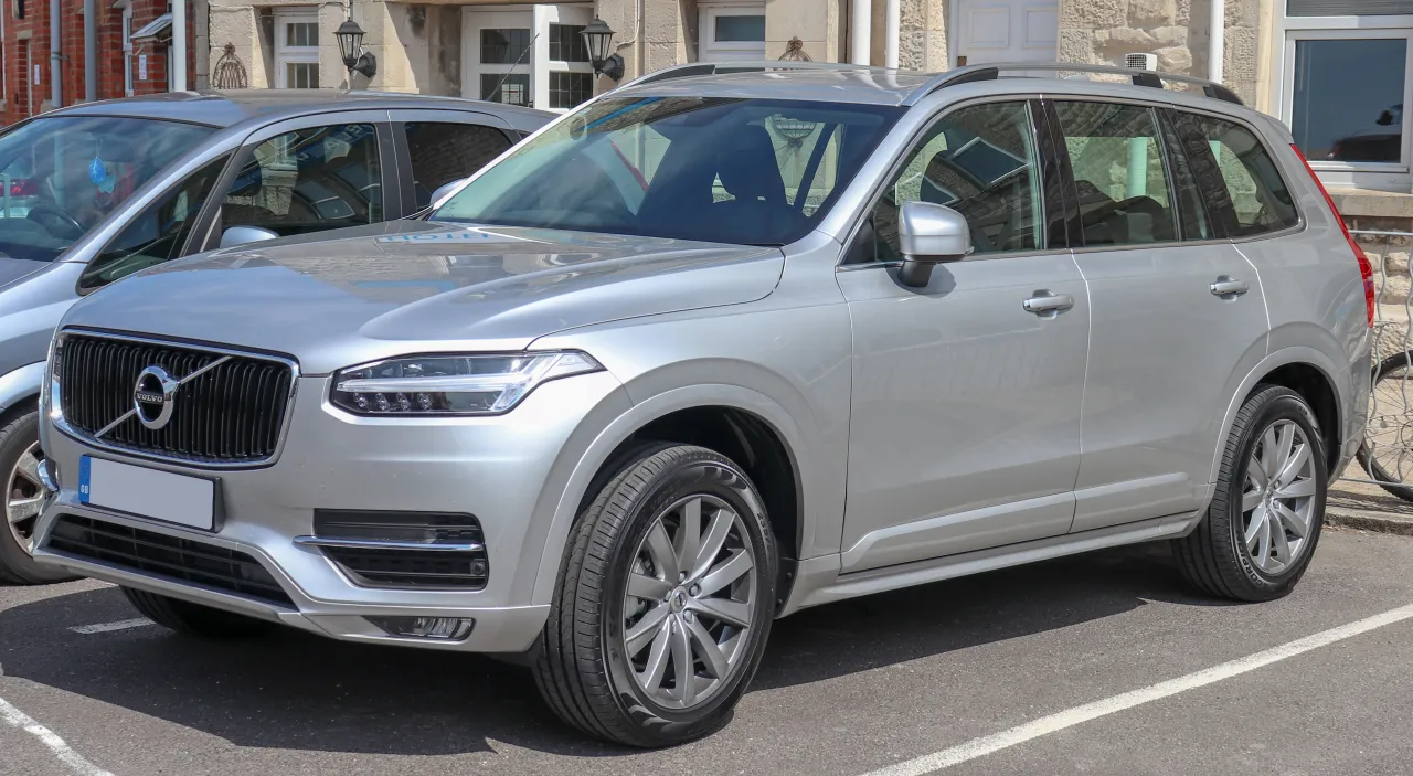 Zdjęcie Kiedy Volvo XC90 ma DPF? Ważne informacje o filtrze cząstek stałych