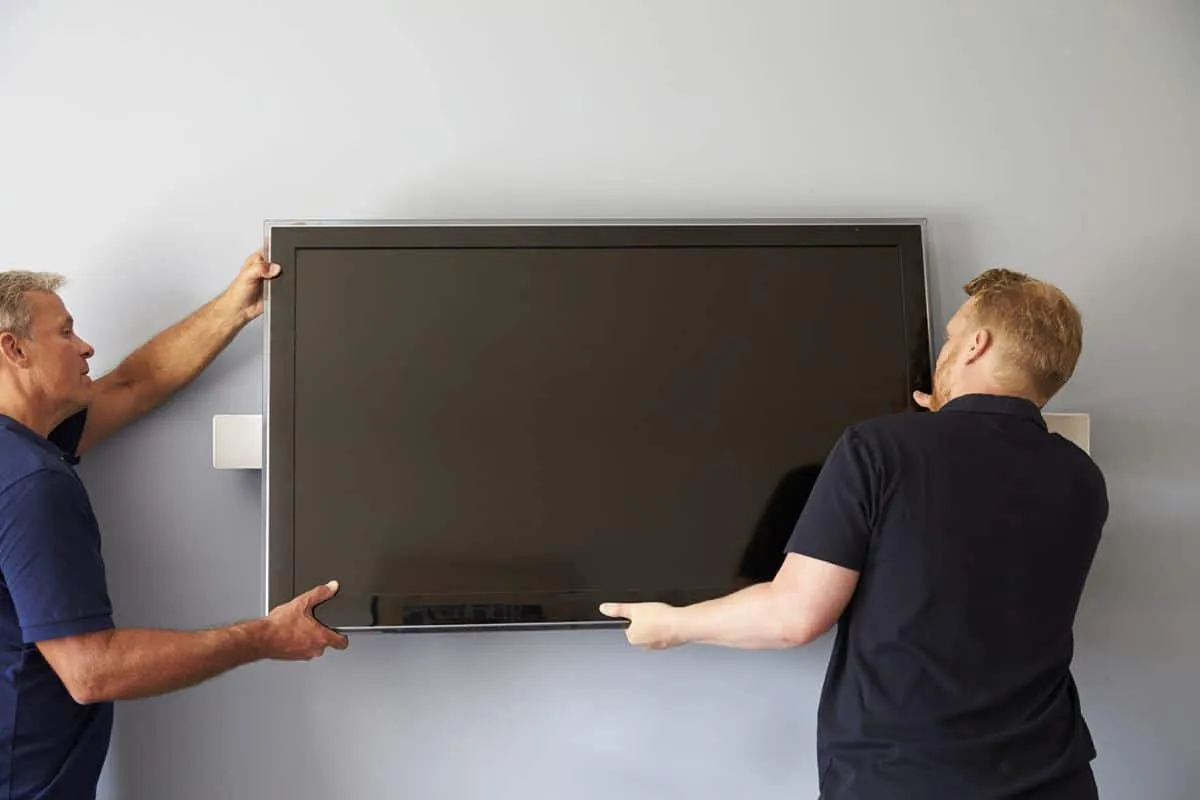 Zdjęcie Na jakiej wysokości telewizor w salonie, aby uniknąć dyskomfortu?