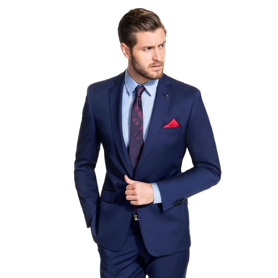 Zdjęcie Modny krawat do niebieskiej koszuli. Unikaj wpadek i błyszczaj elegancją!