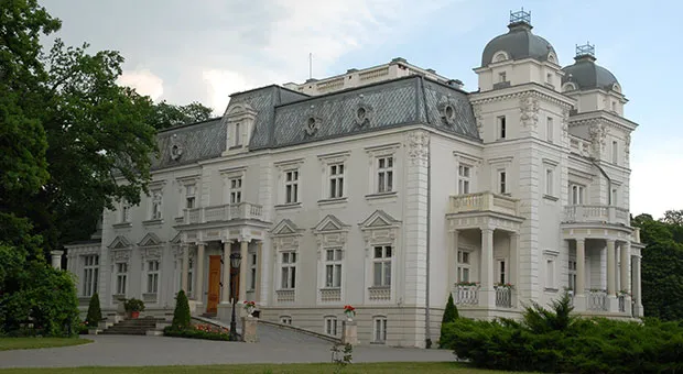 Zdjęcie Pałac w Teresinie - tajemnice najpiękniejszej rezydencji na Mazowszu