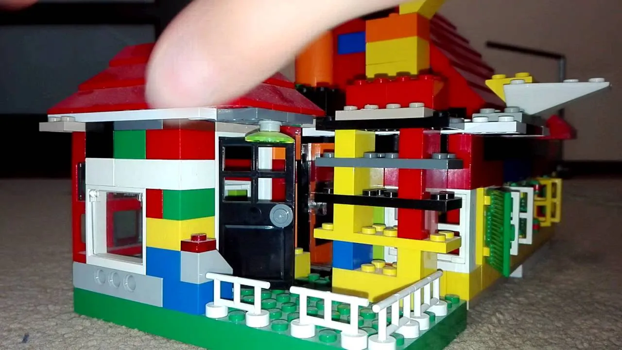 Zdjęcie Mistrzowski poradnik: jak zbudować dom z klocków LEGO krok po kroku