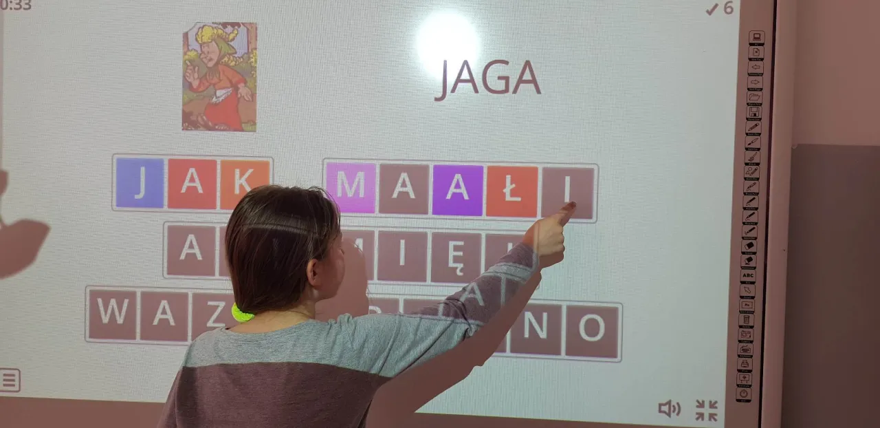 Zdjęcie Zajęcia dydaktyczno-wyrównawcze z języka polskiego, które zmieniają wyniki uczniów