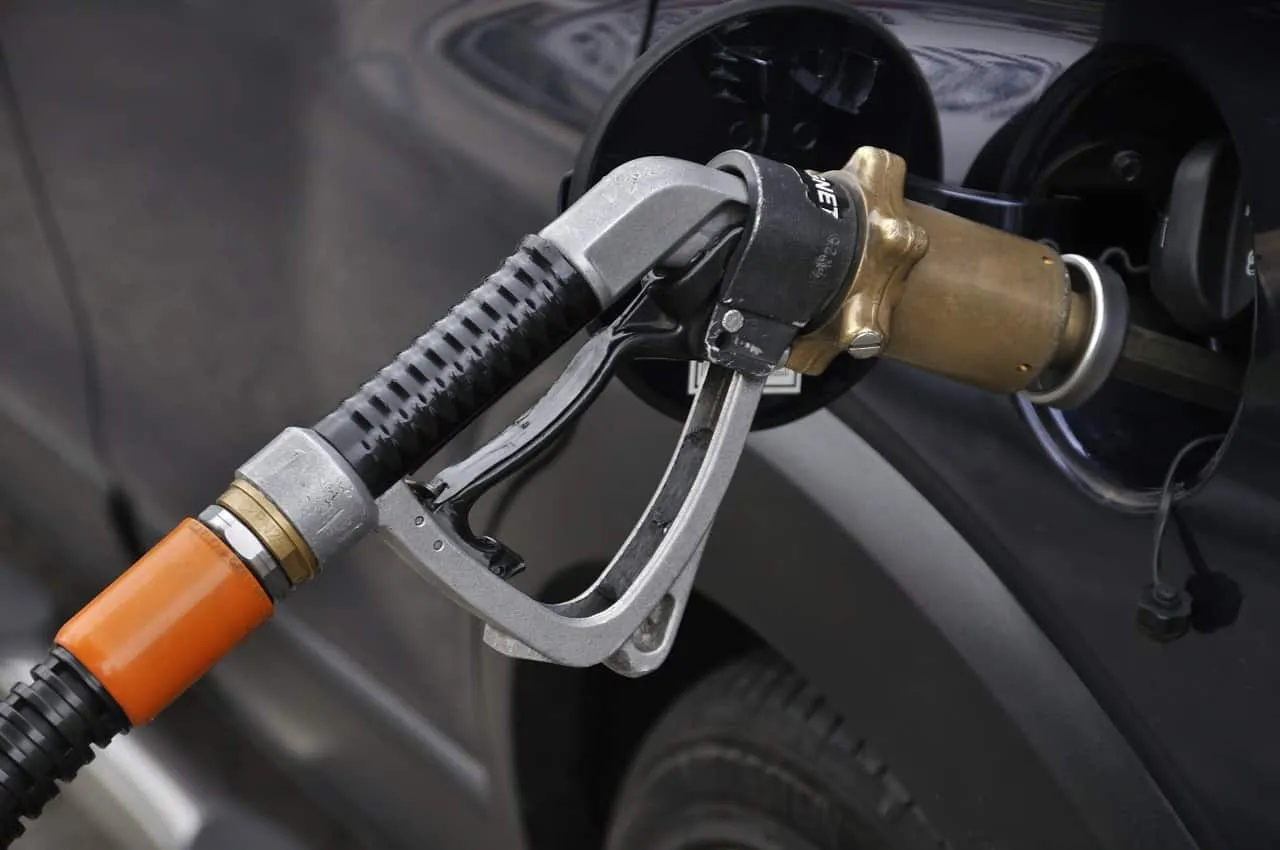 Zdjęcie Jaki silnik Mercedesa do gazu? Odkryj najlepsze opcje oszczędnościowe