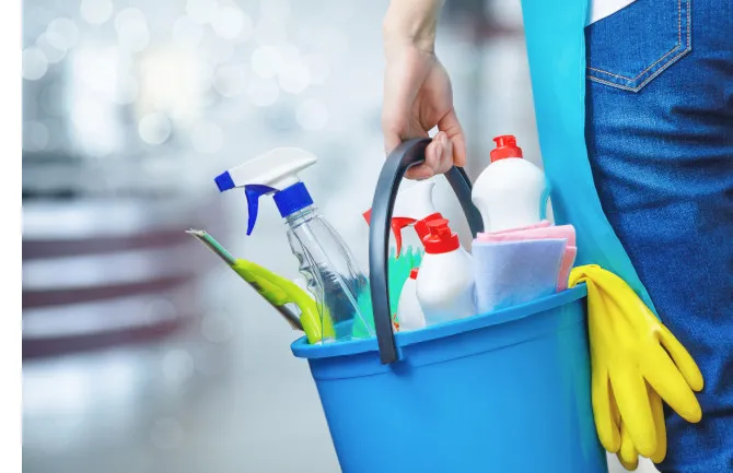 Zdjęcie Czym dezynfekować kosmetyki: 7 skutecznych metod i ostrzeżenia