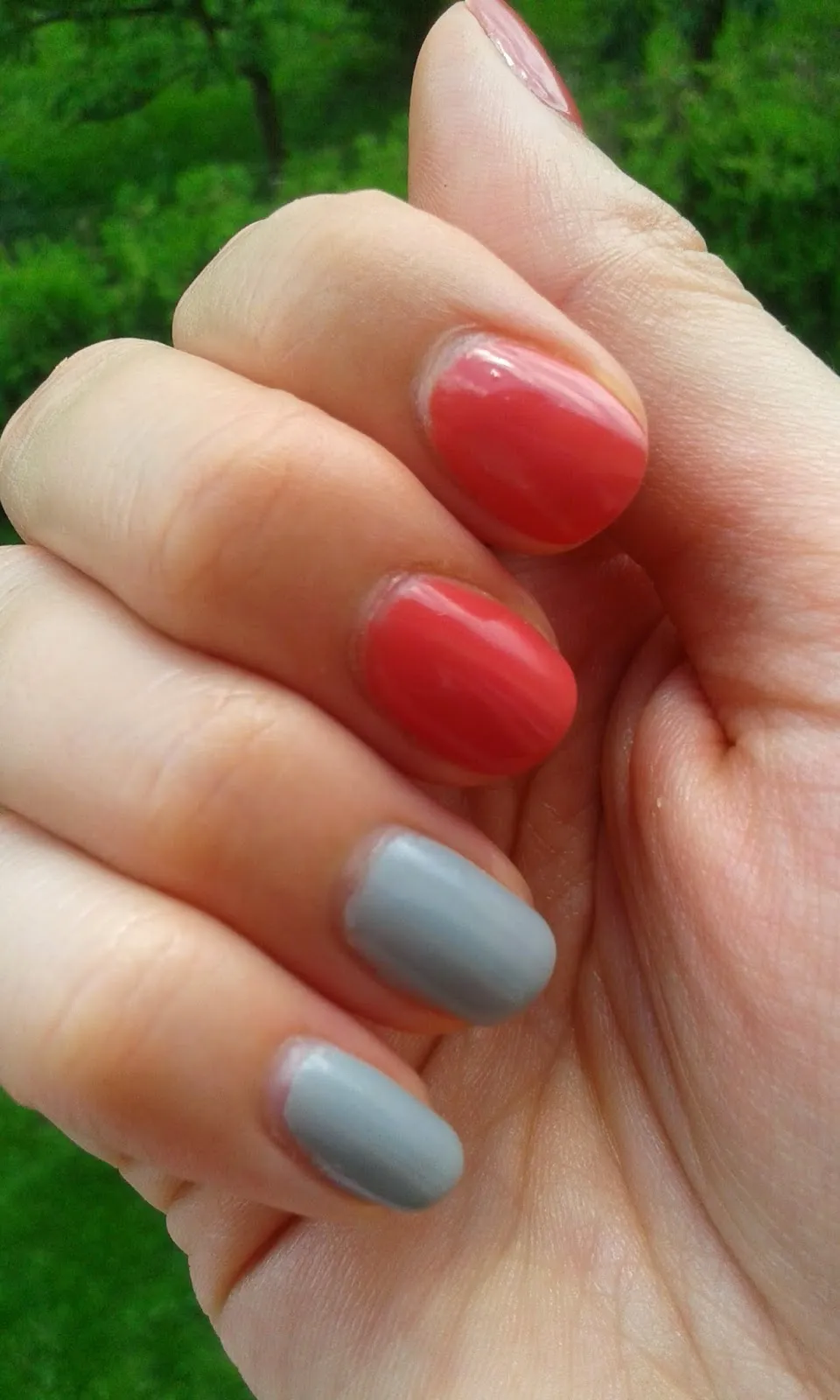 Zdjęcie Manicure hybrydowy na czym polega – wszystko, co musisz wiedzieć przed zabiegiem