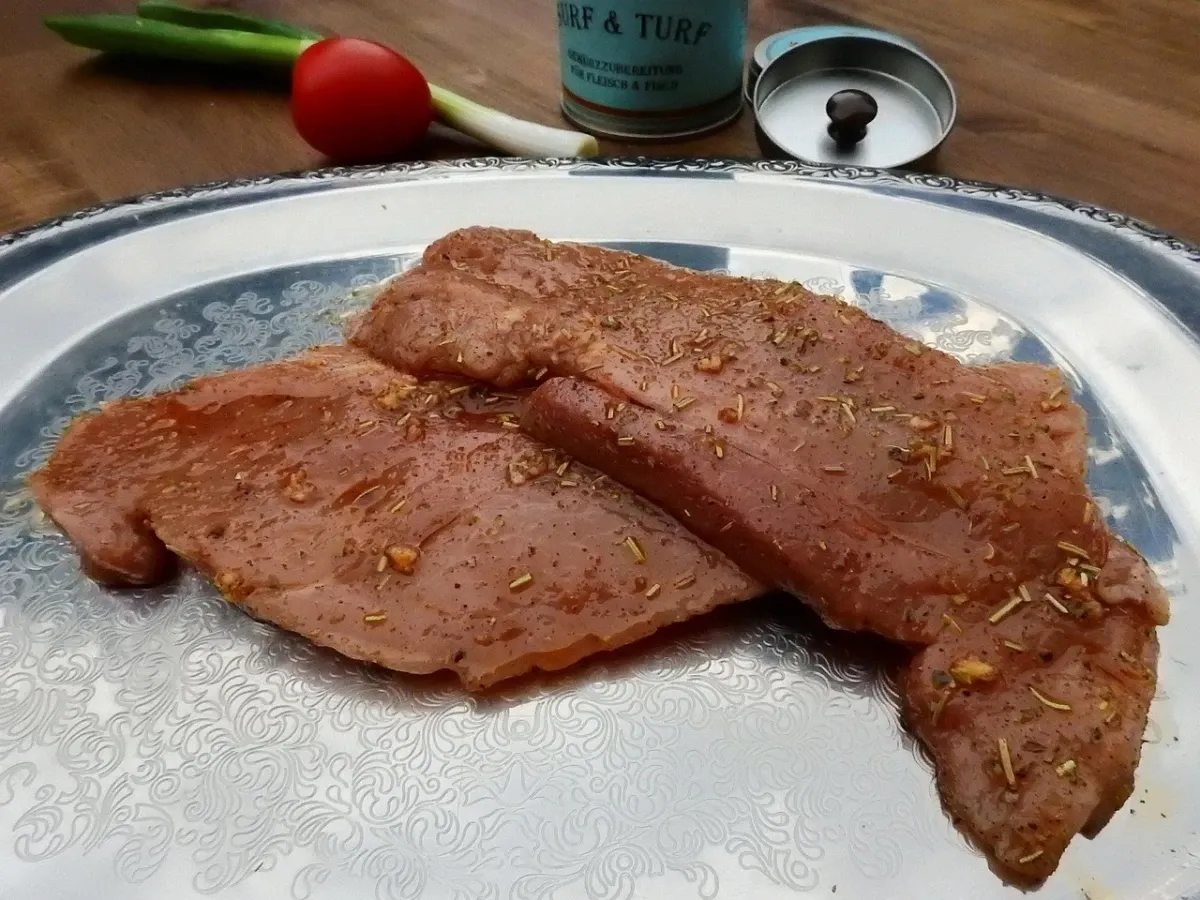Zdjęcie Jak zamarynować wołowinę na gulasz, by mięso było kruche i aromatyczne