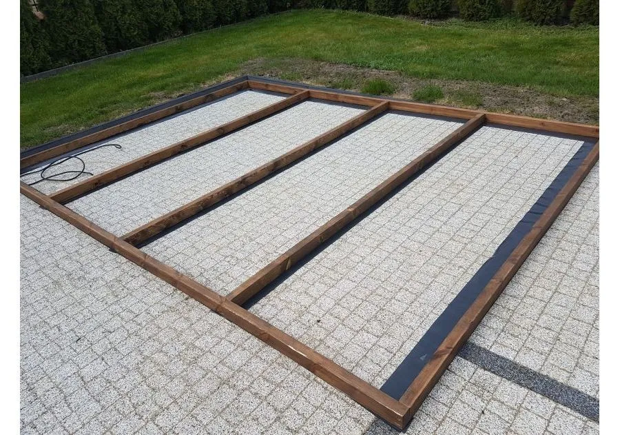 Zdjęcie Altana przy ścianie: Budowa krok po kroku - Poradnik DIY