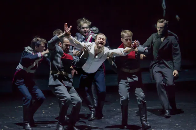 Zdjęcie Kordian w Teatrze Narodowym: Jak reżyseria zmienia klasykę?