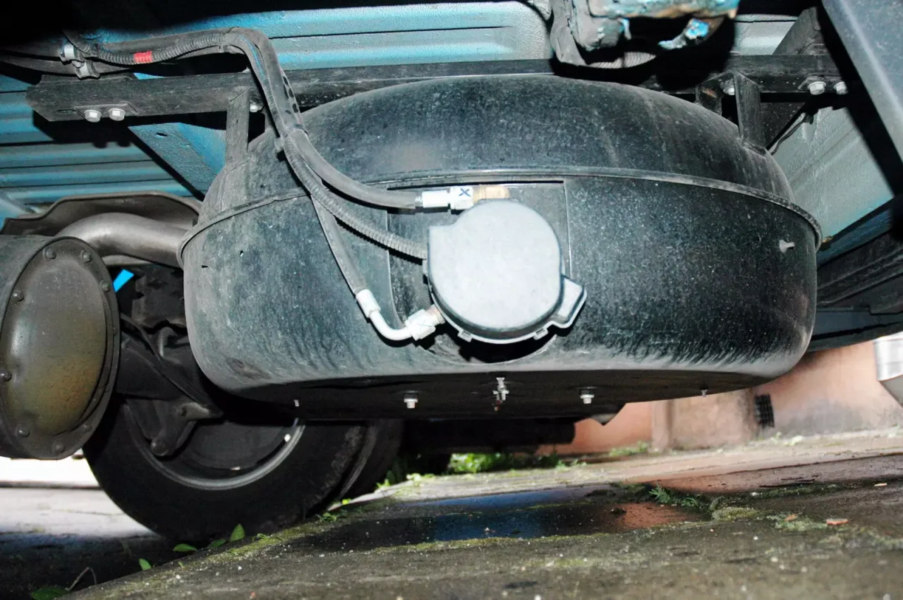 uszkodzona butla lpg korozja